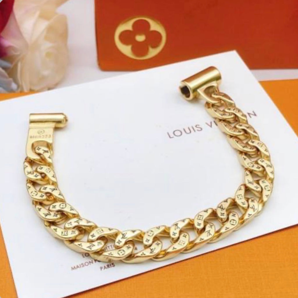 Monogram Bracelet (GLD)